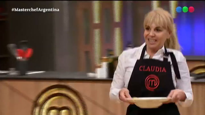 Claudia Villafañe se destacó varias veces en el reality de cocina MasterChef Celebrity - Fuente: Tel