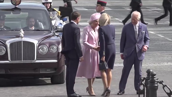 President Macron greets King Charles and Queen Camilla at Arc de Triomphe, France