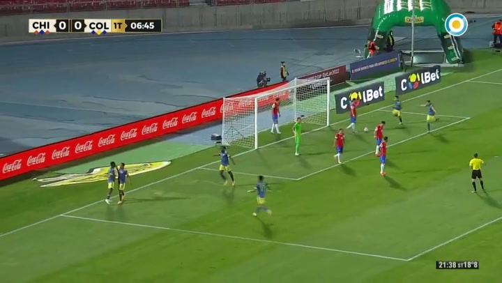 Gol de Jefferson Lerma: Chile 0 - 1 Colombia - Fuente: TV Pública