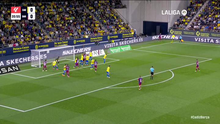 Gol de Joao F�lix (0-1) en el C�diz 0-1 Barcelona