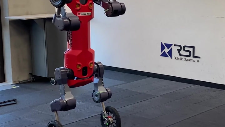 Super-advanced robot can now rear up on legs like a human
