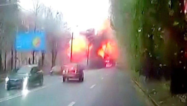 Moment huge explosion rocks Dnipro amid Russian missile attack