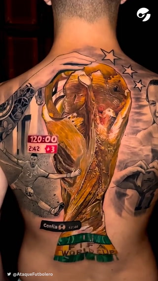 El increíble tatuaje de Nico Pérez, el utilero de la selección