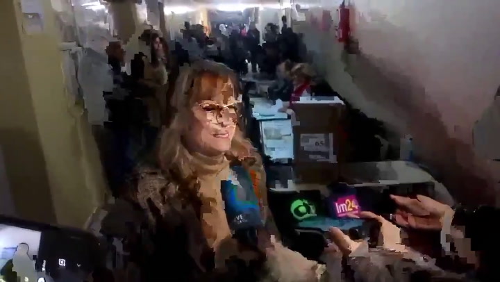 Votó Alicia Kirchner y habló con la prensa