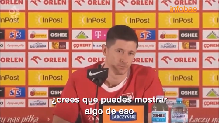 El tenso cruce entre Lewadowski y un periodista por una picante pregunta sobre Messi