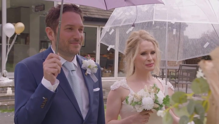 Jon Richardson and Lucy Beaumont 'renew wedding vows' before announcing divorce.mp4