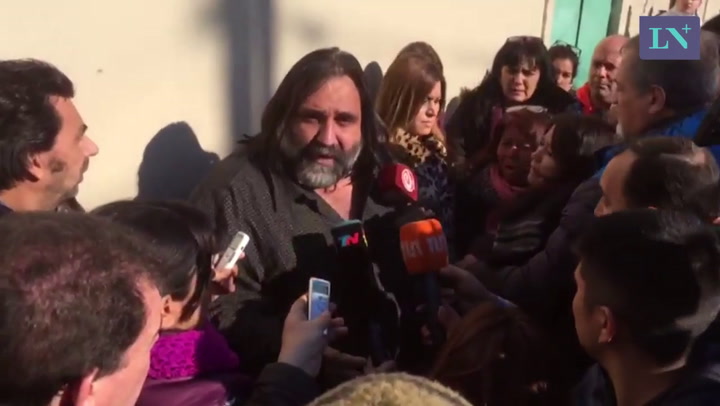 Baradel, presente en la escuela de Moreno: 'Hay que declarar la emergencia educativa en la provincia