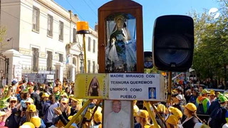 Peregrinación a Luján. Miles de fieles se movilizan por la Virgen