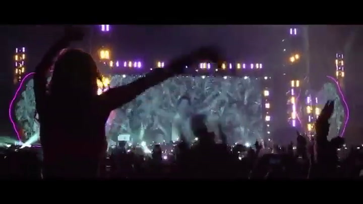 Coldplay - Viva La Vida (Live In São Paulo) - Fuente: Youtube