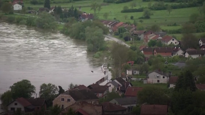 Croatia: Soldiers deployed as river banks burst, triggering heavy flooding