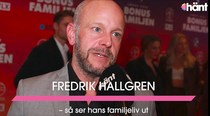 Så ser Fredrik Hallgrens familjeliv ut: ”Har tre barn med...”