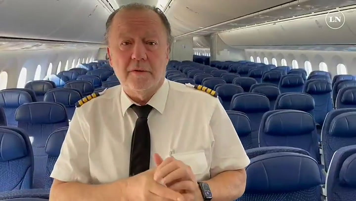 Desviaron el Boeing de Enrique Piñeyro que iba a Varsovia a rescatar refugiados