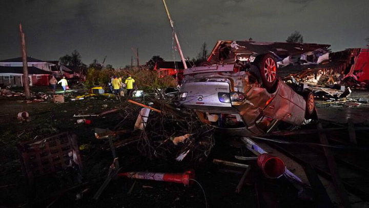 Nuevas imágenes de peligrosa cadena de tornados en Estados Unidos 