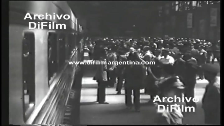 DiFilm - Gina Lollobrigida visita la ciudad de Mar del Plata (1954)