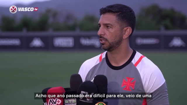 Emiliano Díaz elogia Payet: "Um dos melhores camisas 10 do país"