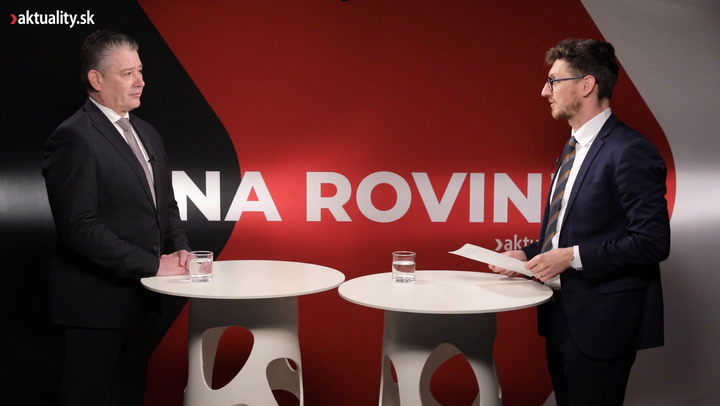 NA ROVINU s Romanom Mikulcom: Fico chce, aby už nikto nevypovedal na Smer