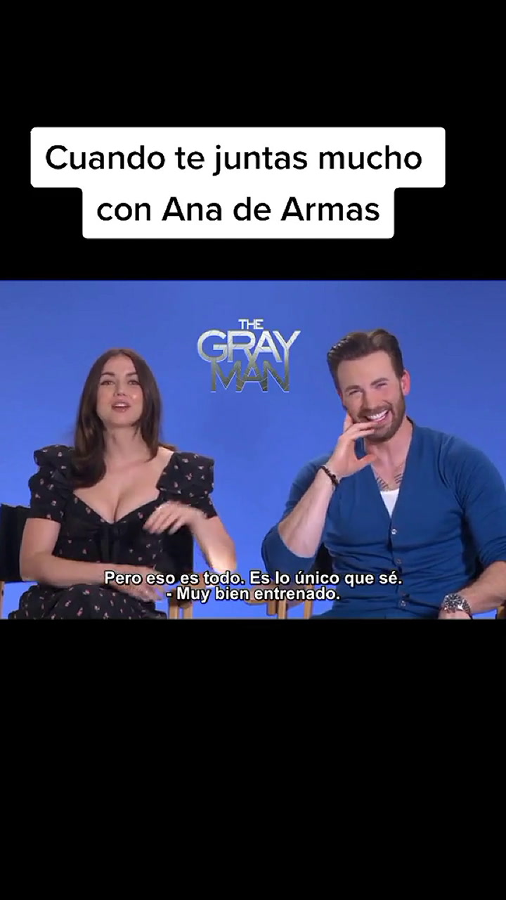 Ana de Armas 'entrenó' a Chris Evans para hablar español