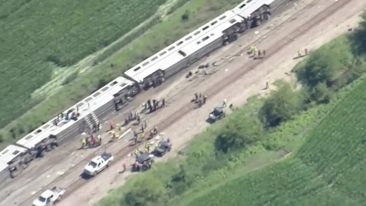 Train carrying 243 passengers derails near Kansas City, Missouri
