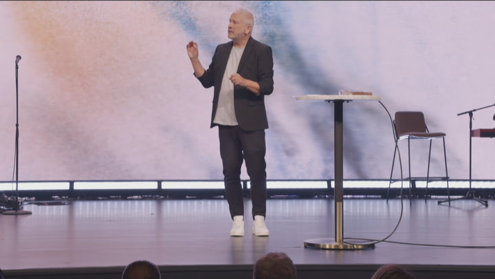 Louie Giglio - Out of the Gaze Comes the Praise