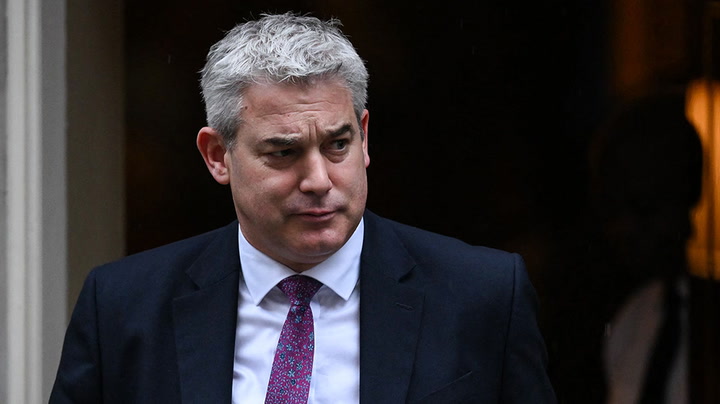 Steve Barclay to meet health unions as leaders warn NHS strikes could put patients at risk