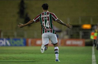 Doblete de Germán Cano para el 2-1 de Fluminense ante Athletico Paranaense