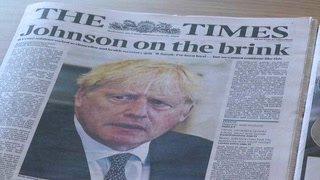 Reino Unido. Ola de renuncias ponen a Johnson en una situación insostenible