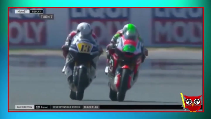 Un motociclista italiano le apretó el freno a un rival a 200 km/h - Fuente: YouTube