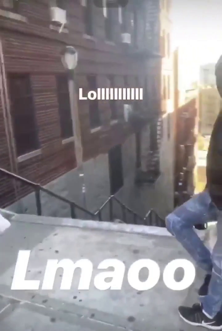 Los vecinos del Bronx le tiran huevos a los turistas que se filman bailando como el Joker
