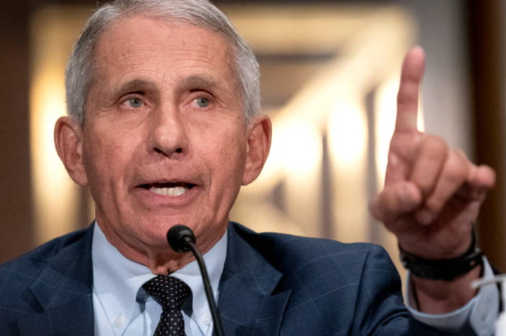 Fauci says early reports on omicron Covid variant are 'encouraging'
