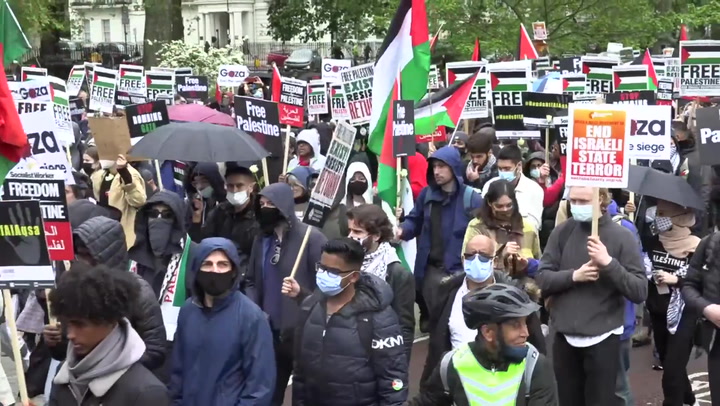 Thousands of Londoners gathered in the city to condemn the Israeli military's attacks on Gaza