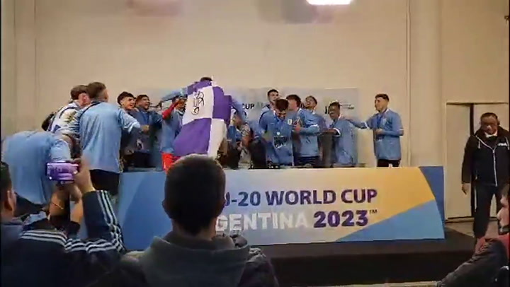 Los jugadores de Uruguay festejan la obtención del Mundial Sub 20.