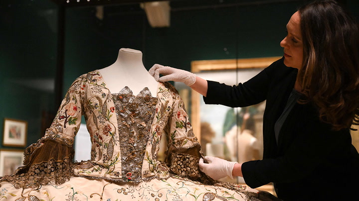 New Buckingham Palace exhibition reveals Georgian fashion as remarkably close to modern times