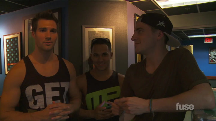 Interviews: Join Nickelodeon Band Big Time Rush for Fan Meet & Greet, Soundcheck