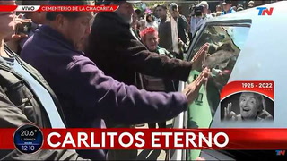 El último adiós a Carlitos Balá en el cementerio de La Chacarita