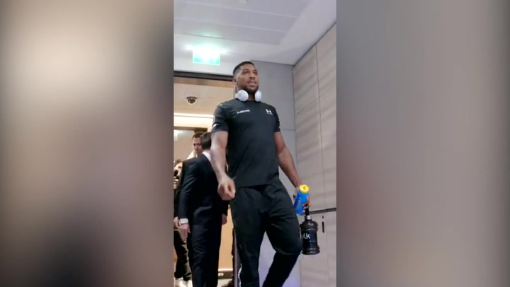Anthony Joshua arrives at Tottenham Hotspur Stadium for his fight with Usyk
