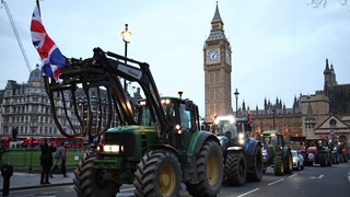 Watch: Farmers protest outside Parliament over post-Brexit trade deals