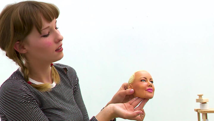 The Making of Amber Rose's Puppet