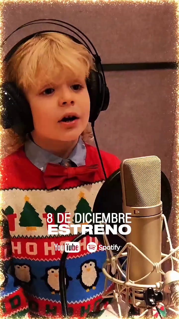 Dionisio Mendoza cantó un villancico navideño y enamoró a todos