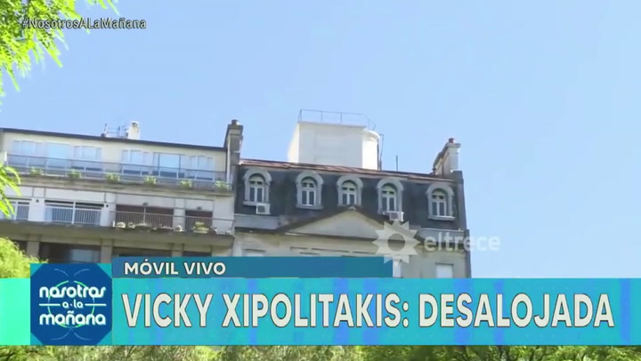 Vicky Xipolitakis fue desalojada de su departamento junto a su hijo