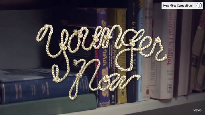 Miley Cyrus y su nuevo video, 'Younger now'