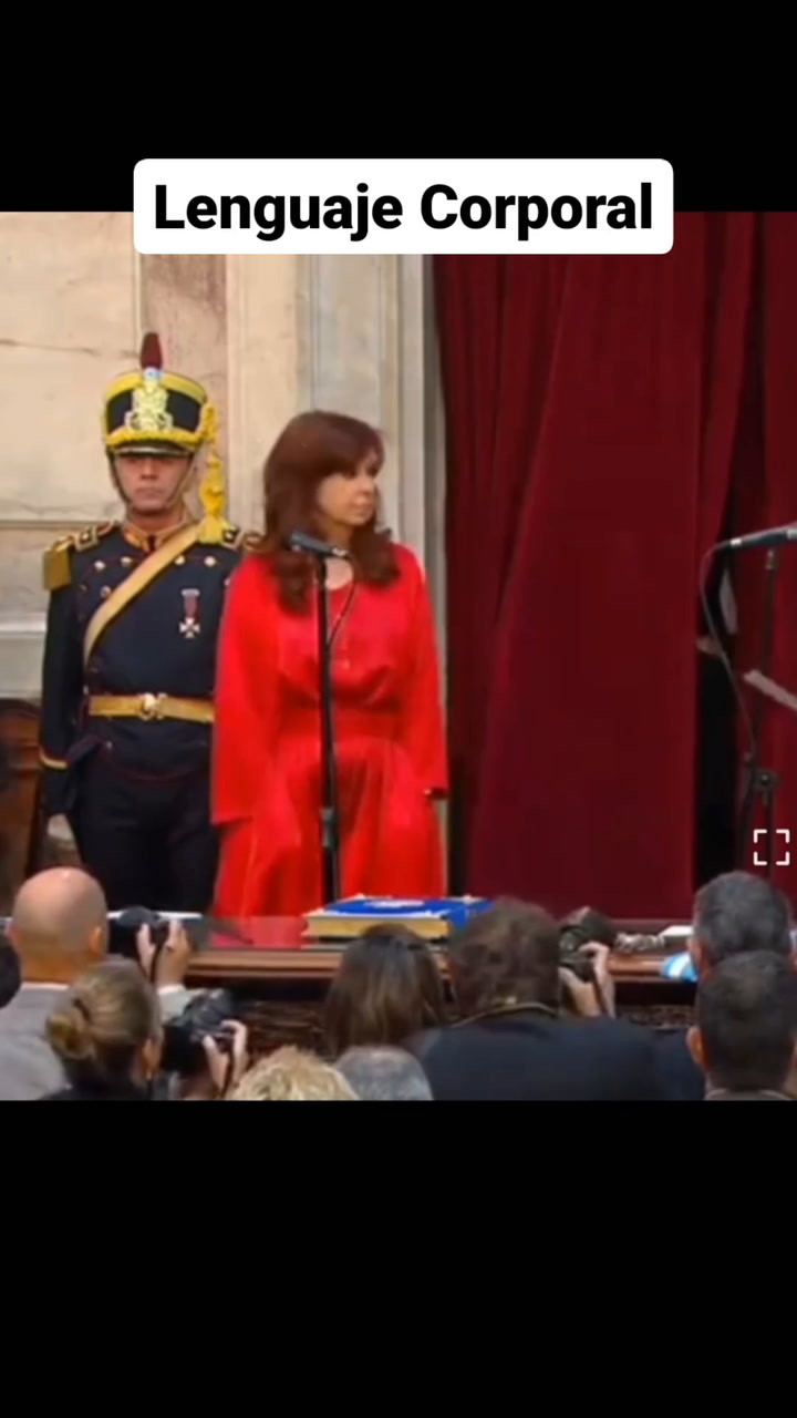 Los gestos ocultos en el encuentro entre Javier Milei y Cristina Fernández de Kirchner