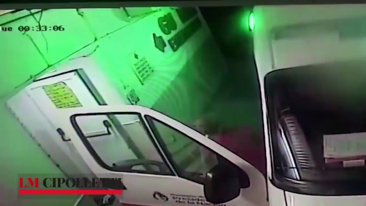 Atacan a balazos a un médico en la puerta de un hospital en Río Negro