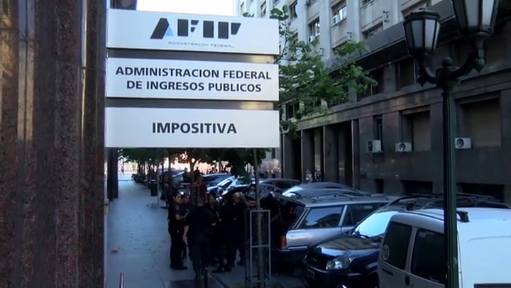 Denuncia y detenciones en la AFIP