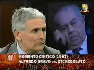 Murió Miguel Etchecolatz: El fuerte cruce del ex represor con Alfredo Bravo en televisión