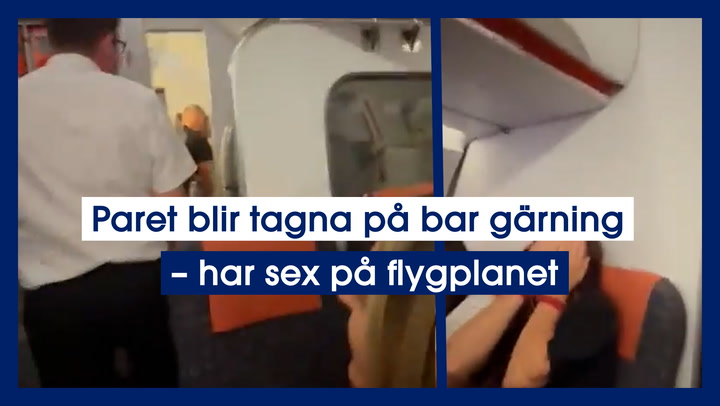 Paret blir tagna på bar gärning – har sex på flygplanet