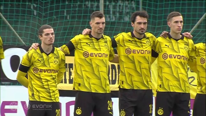 Moment: Dortmund hold silence for Beckenbauer ahead of friendly