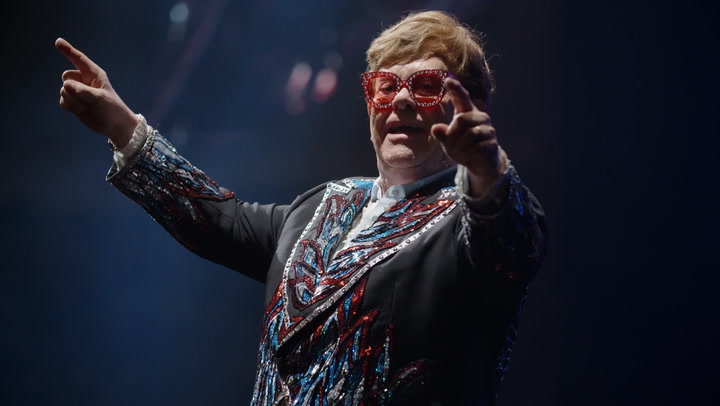 Elton John’s emotional final performance of his farewell tour
