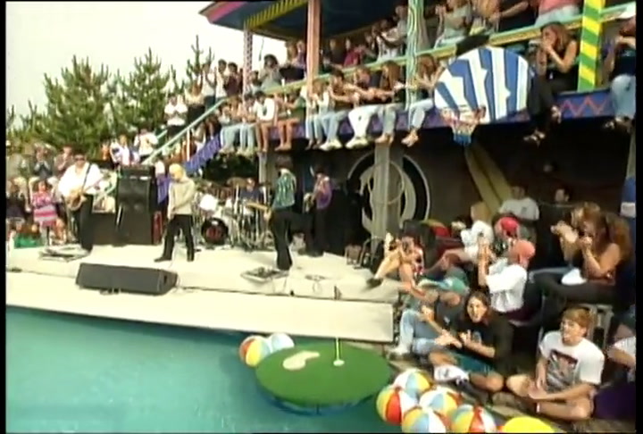 Creep  - Radiohead en Live At The MTV Beach House, en 1993