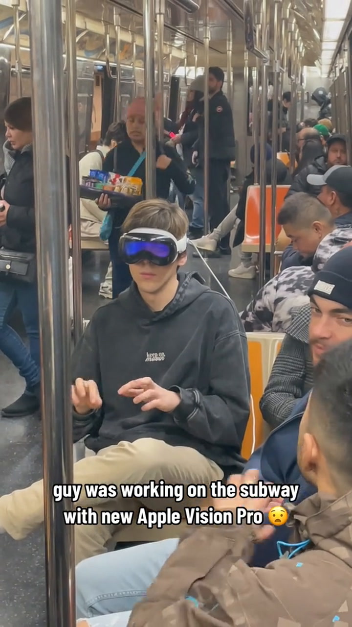 Apple vision pro en el Metro