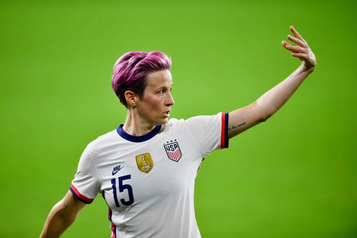 Equipo femenino de fútbol de EE.UU. se anota importante victoria de igualdad salarial